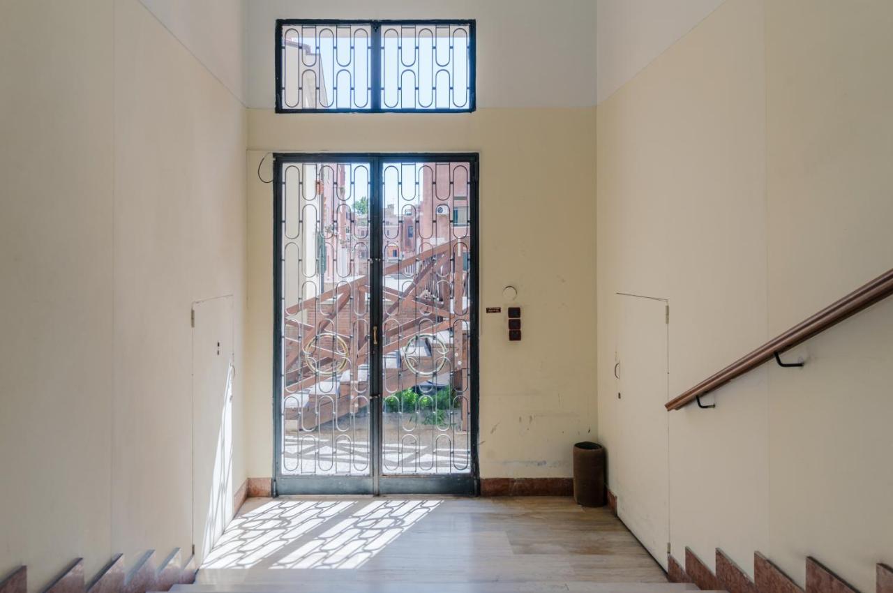 Venezia- S. Lucia Train Station Lovely Apartment! Luaran gambar